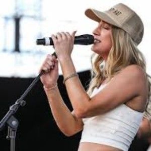 Meet your Posher, Zora